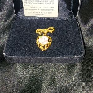 Vintage Collectible Pin